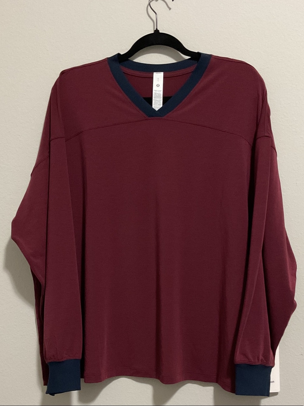 Lululemon Jersey Training V-Neck Long Sleeve Shirt Burgundy Bay/True Navy